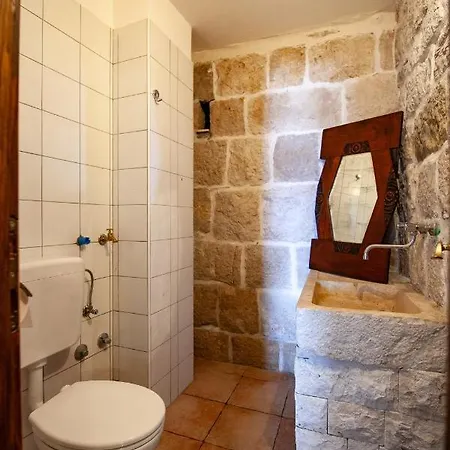 The Beach House * Jesenice (Split-Dalmatia)
