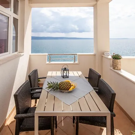 Apartment The Beach House *