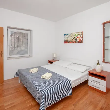 The Beach House Apartment