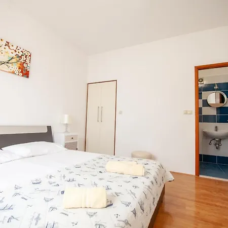 The Beach House Apartment
